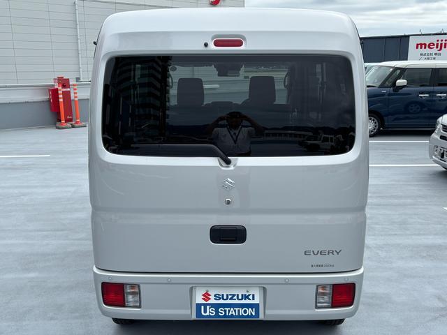 Suzuki Every 8