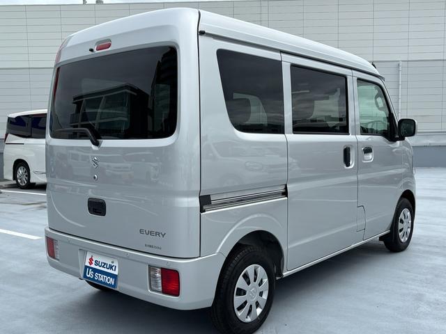 Suzuki Every 9