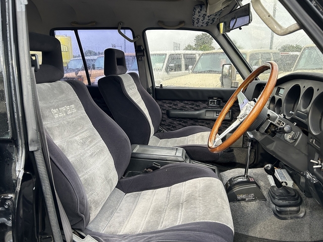 Toyota Land Cruiser 60 7