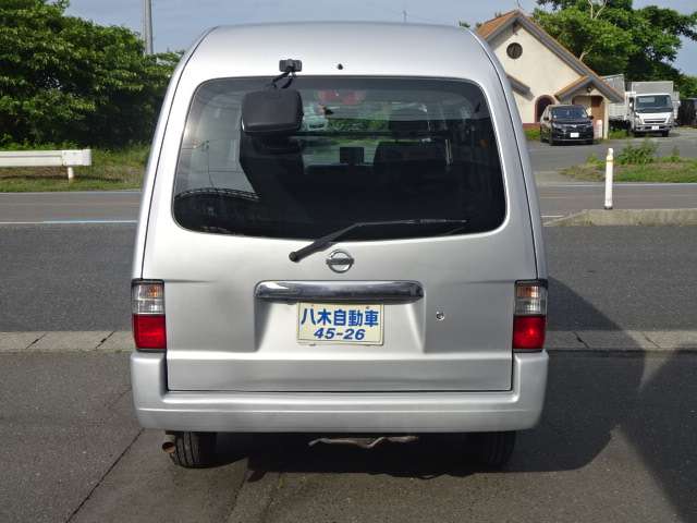 Nissan Vanette 3