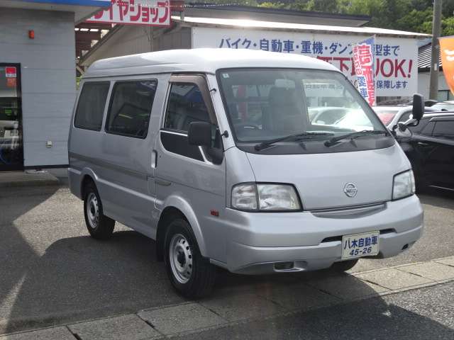 Nissan Vanette 4