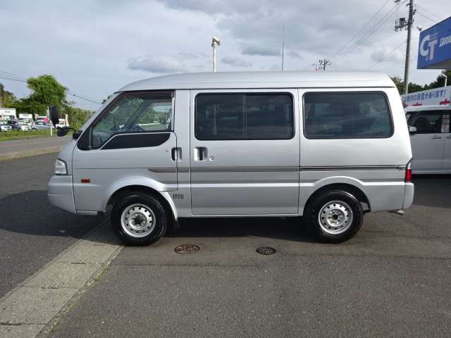 Nissan Vanette 6