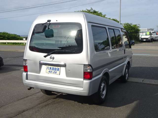 Nissan Vanette 7