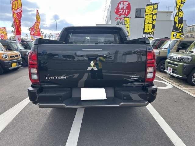 Mitsubishi Triton 10