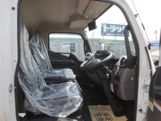 Mitsubishi Fuso Canter 12