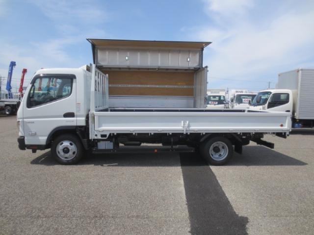 Mitsubishi Fuso Canter 9