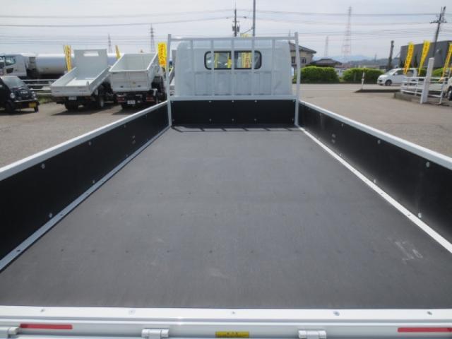 Mitsubishi Fuso Canter 10
