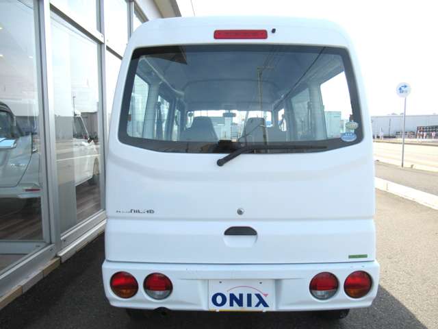 Mitsubishi Minicab Van 7