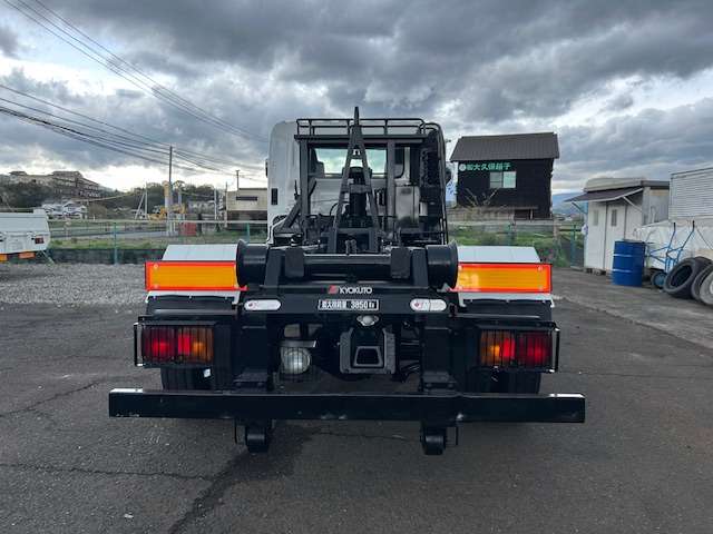 Hino Ranger 7