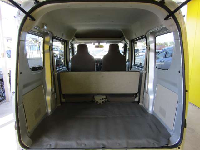 Nissan NV100 Clipper 9