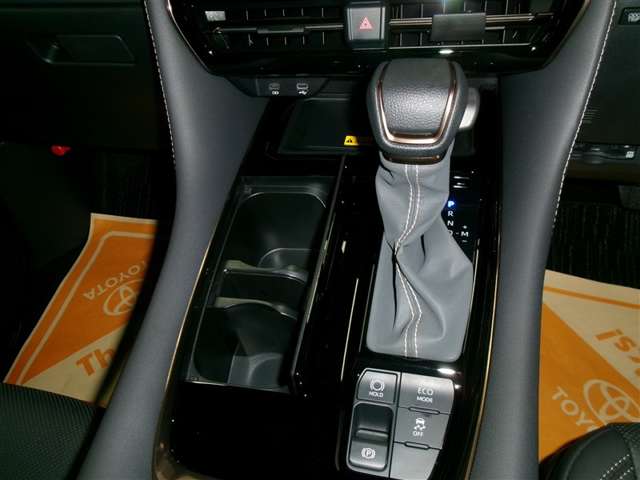 Toyota Alphard Z 11
