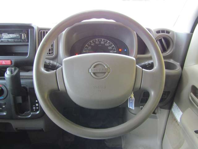 Nissan NV100 Clipper 5