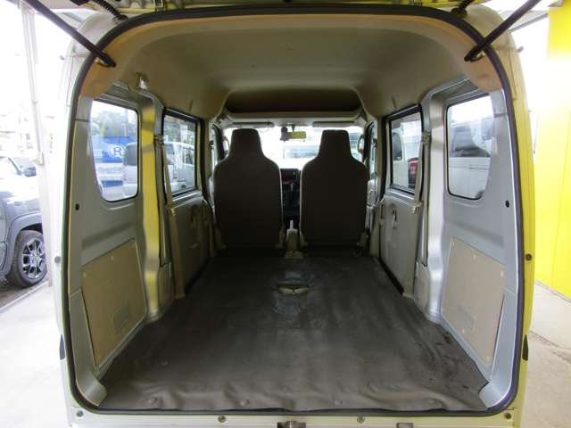 Nissan NV100 Clipper 10