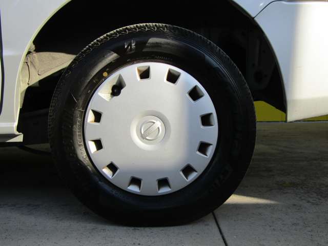 Nissan NV100 Clipper 11
