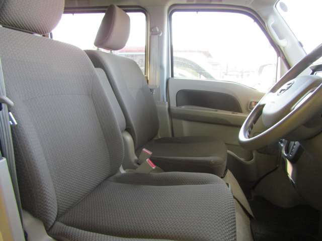 Nissan NV100 Clipper 6