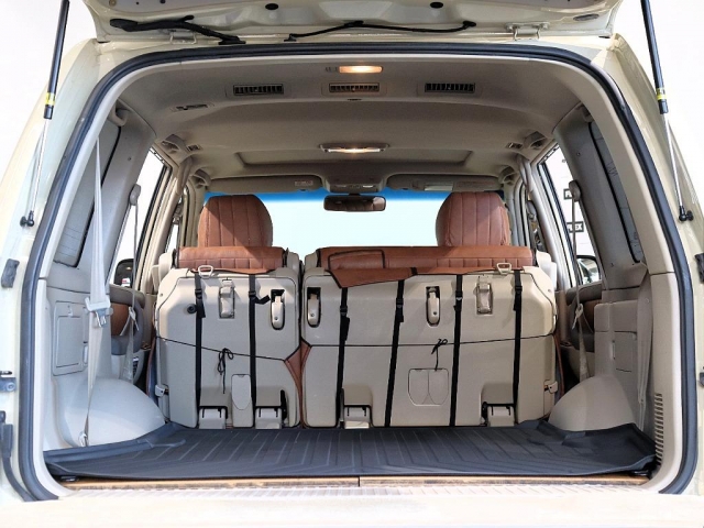 Toyota Land Cruiser 100 4