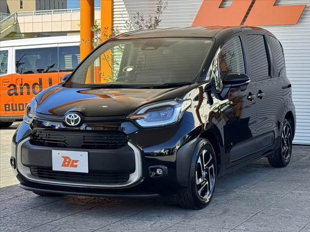 Toyota Sienta 8