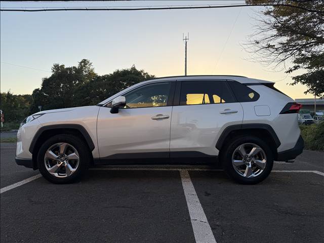 Toyota RAV4 6