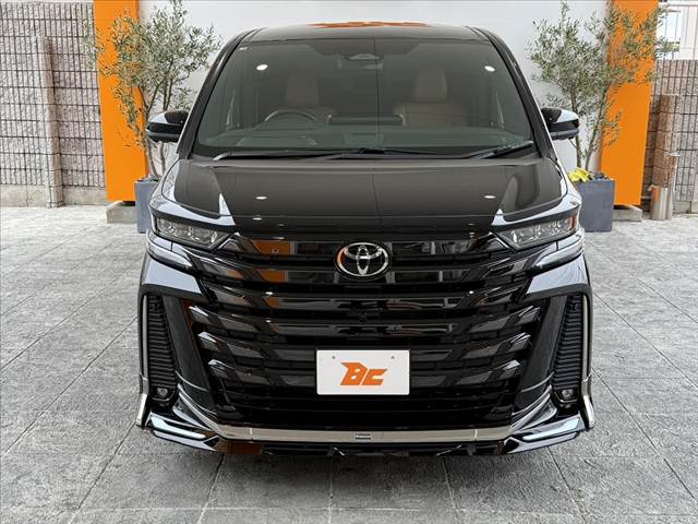 Toyota Vellfire 9