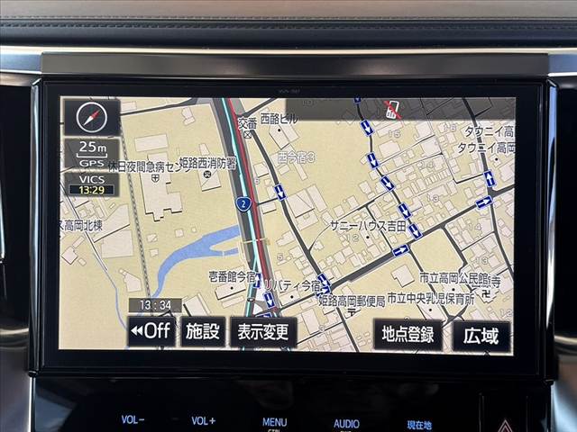 Toyota Vellfire 3
