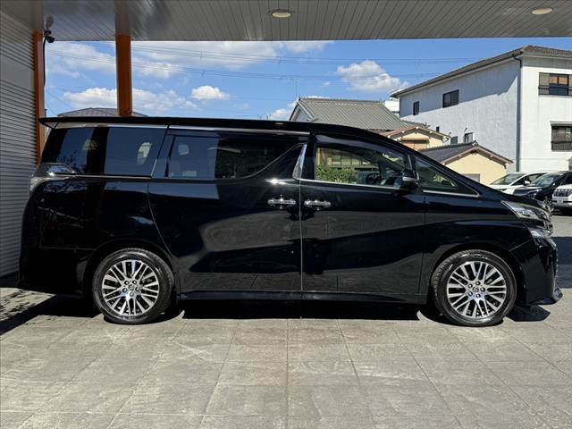 Toyota Vellfire 10
