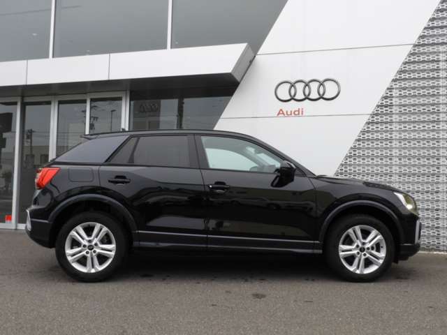 Audi Q2 4
