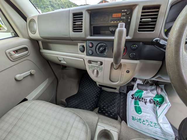 Nissan NV100 Clipper 11