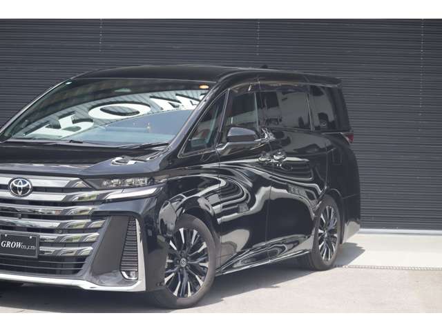 Toyota Vellfire 12