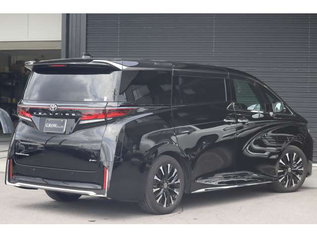 Toyota Vellfire 5