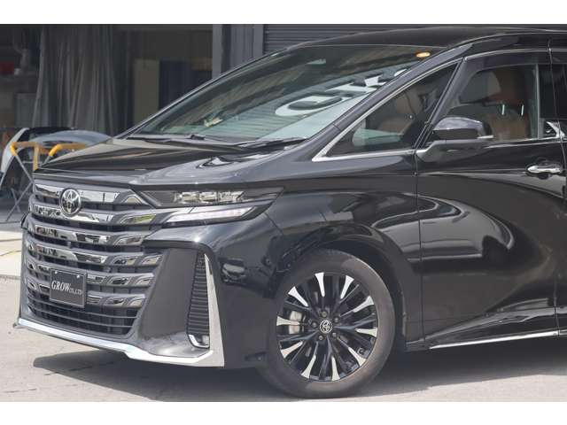 Toyota Vellfire 8