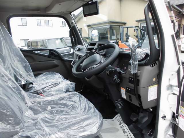 Mitsubishi Fuso Canter 12
