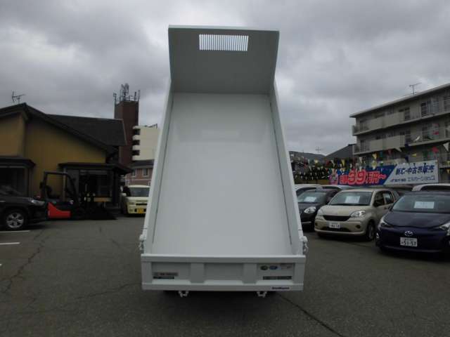 Mitsubishi Fuso Canter 7