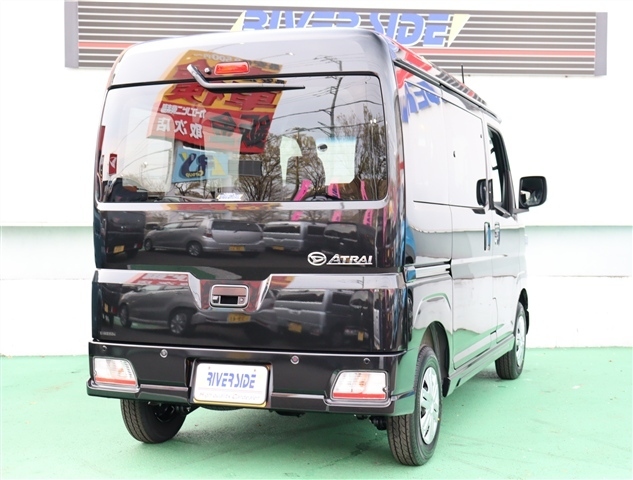 Daihatsu Atrai 6