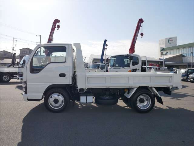 Isuzu Elf 2