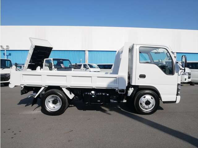 Isuzu Elf 6
