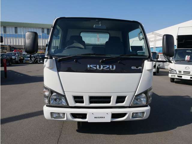 Isuzu Elf 8