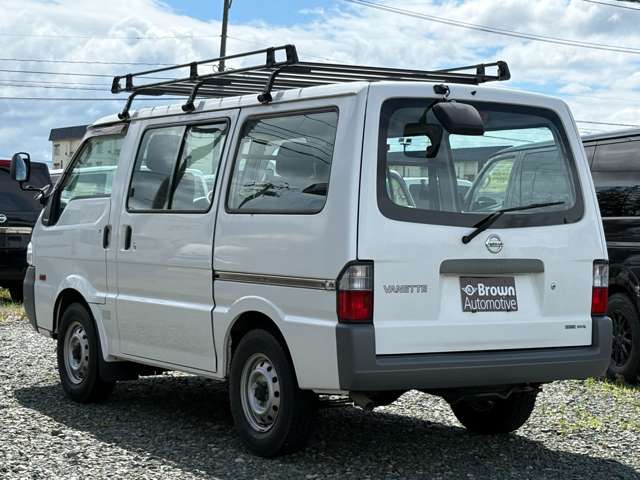 Nissan Vanette 4