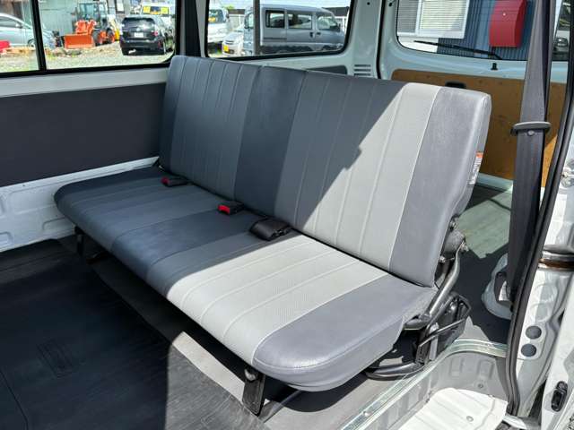 Nissan Vanette 9