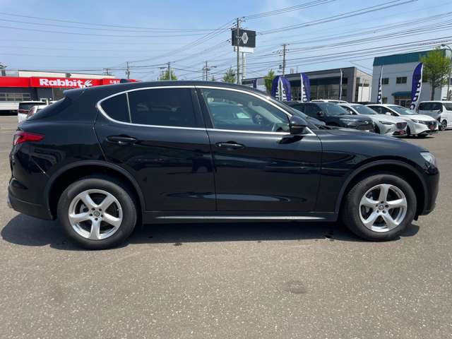 Alfa Romeo Stelvio 9
