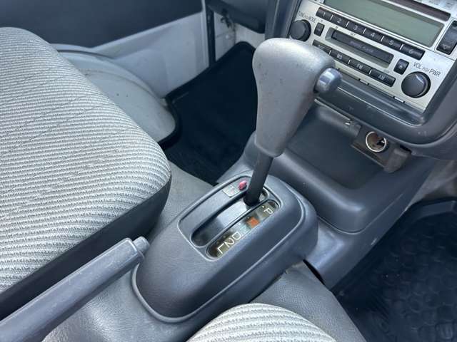 Daihatsu Hijet Pickup 9