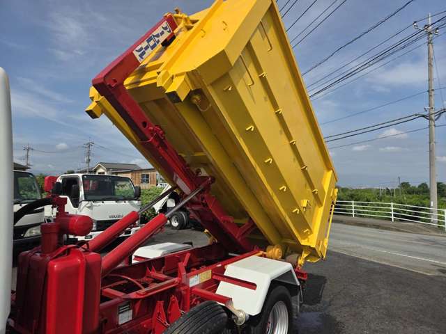 Mitsubishi Fuso Canter 11