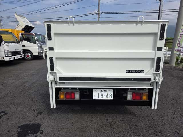 Isuzu Elf 5