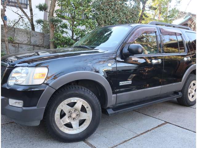 Ford Explorer 9