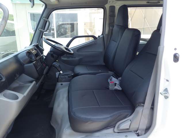 Hino Dutro 11