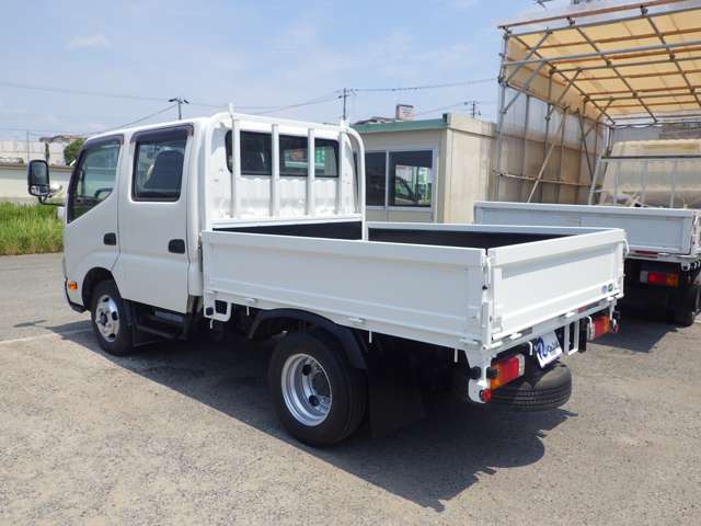 Hino Dutro 2