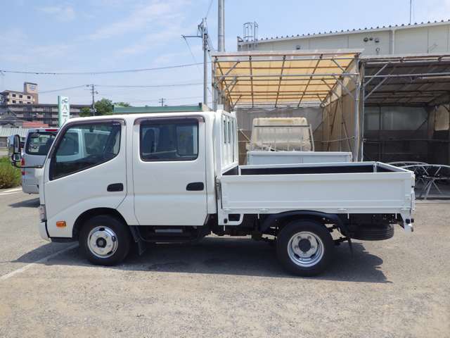 Hino Dutro 3