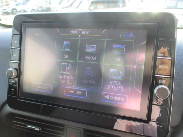 Mitsubishi eK X 12