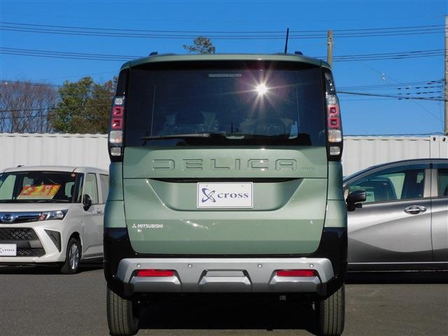 Mitsubishi Delica Mini 10