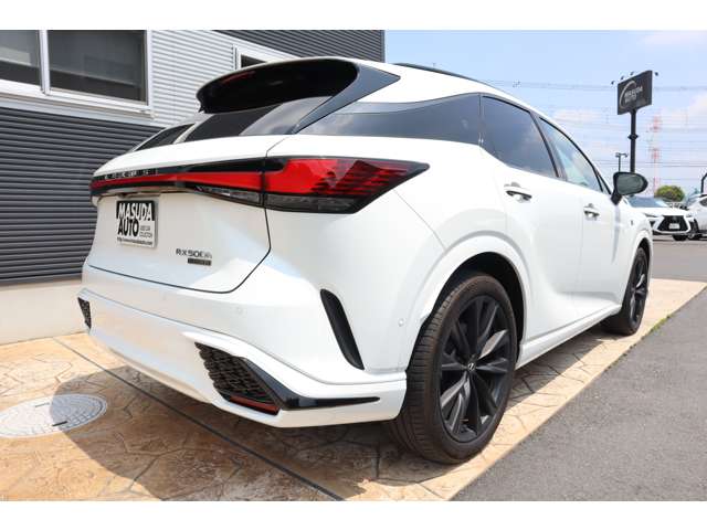 Lexus RX 7