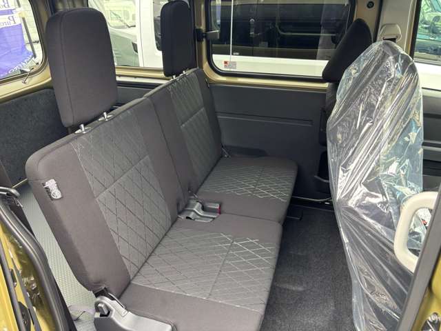 Daihatsu Atrai 5